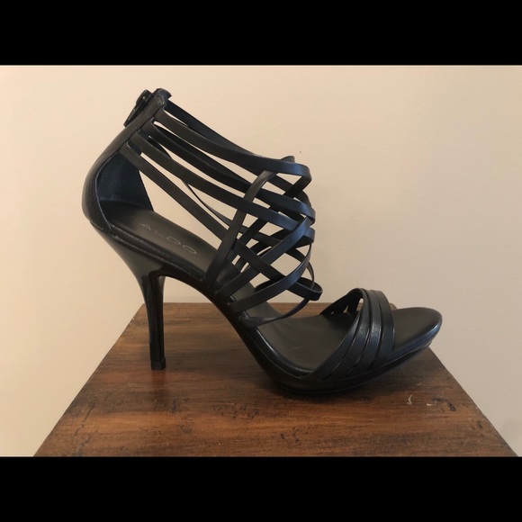 Aldo Strappy Sandals - Picture 2 of 7